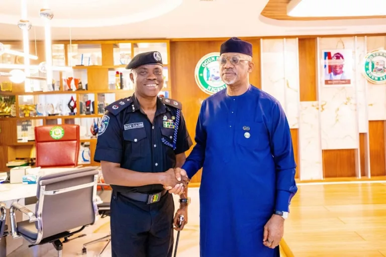 CP-Bode-Ojajuni-with-Gov-Dapo-Abiodun-