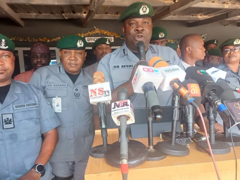 ogun-customs2